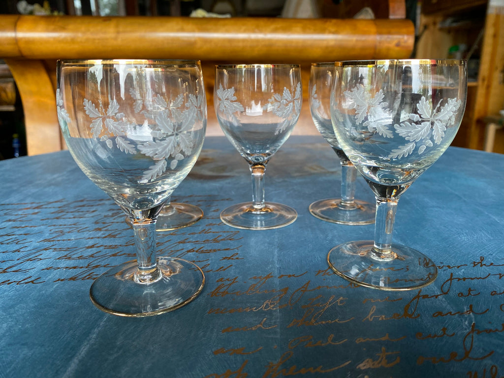 Vintage engraved wine liqueur glasses (5 pcs)