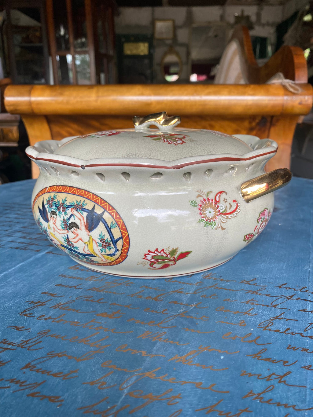 Vintage oriental style ceramic container with lid