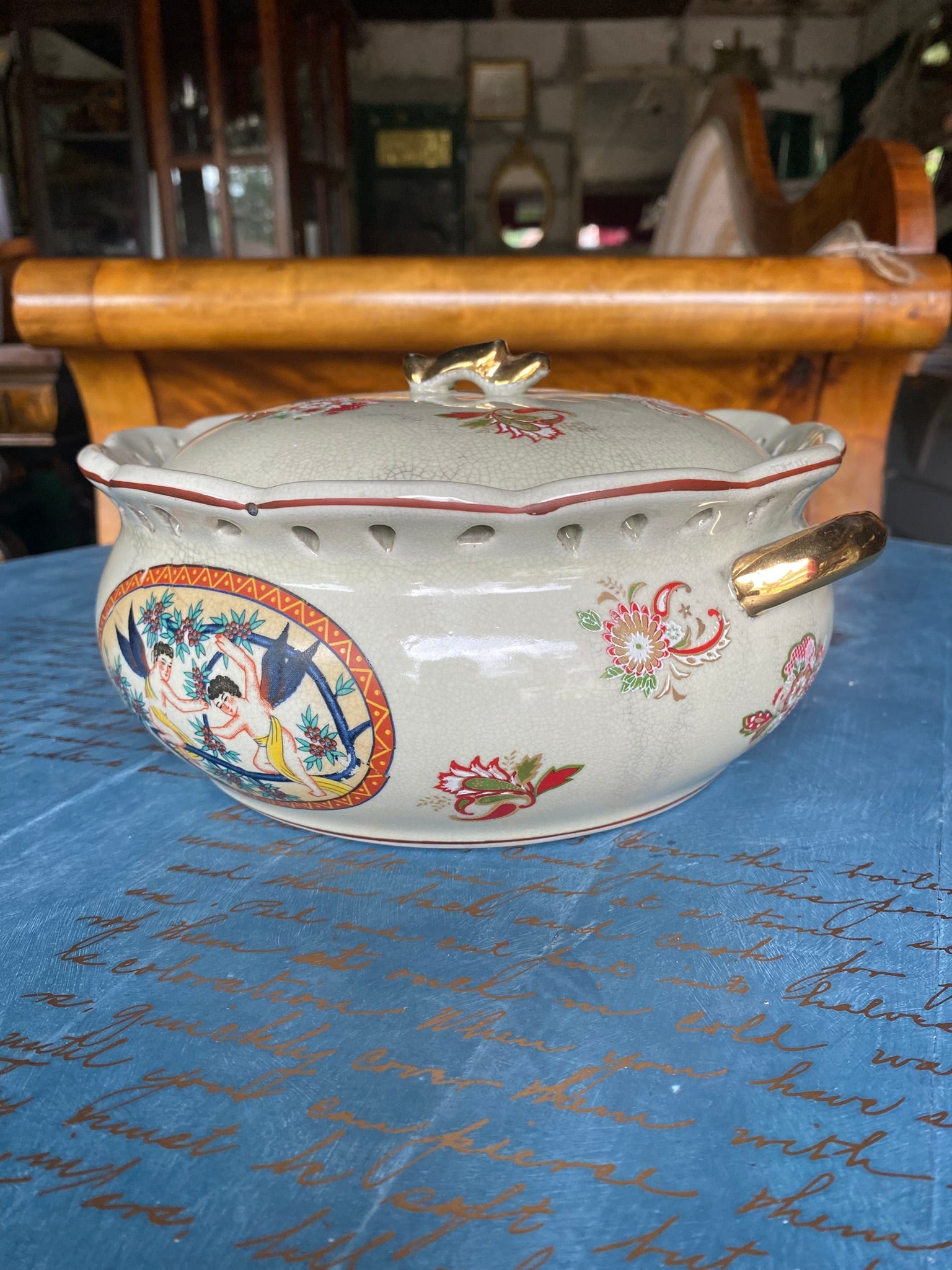 Vintage oriental style ceramic container with lid
