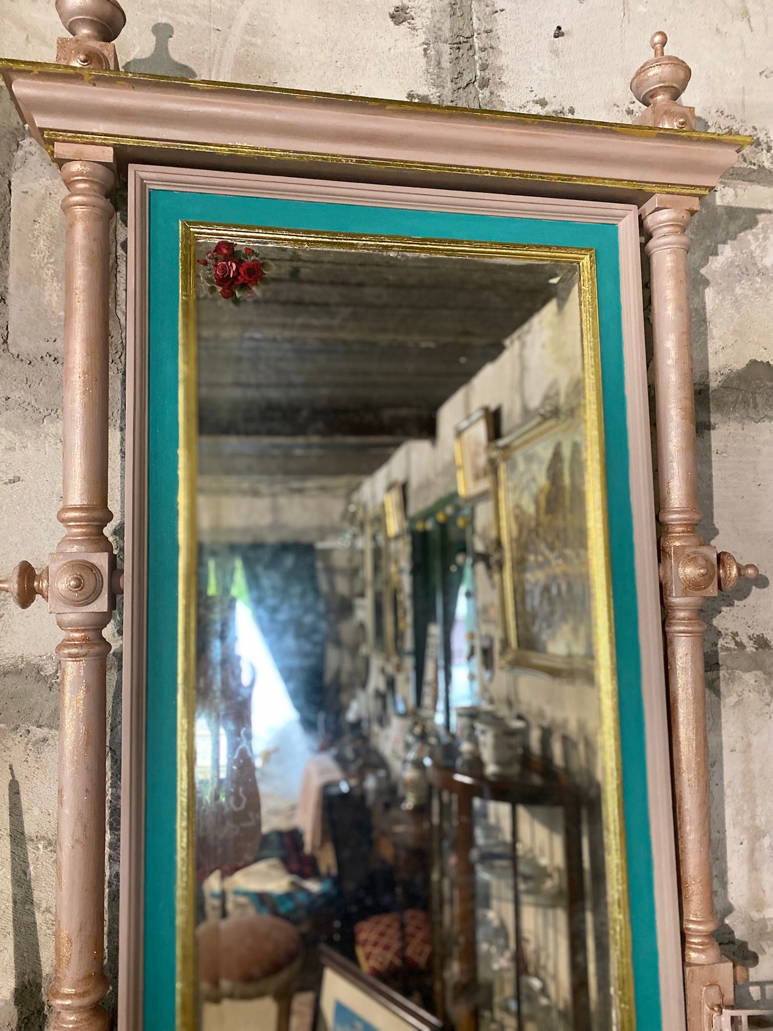 Romantic French style mirror table – "Les Roses de Saadi"