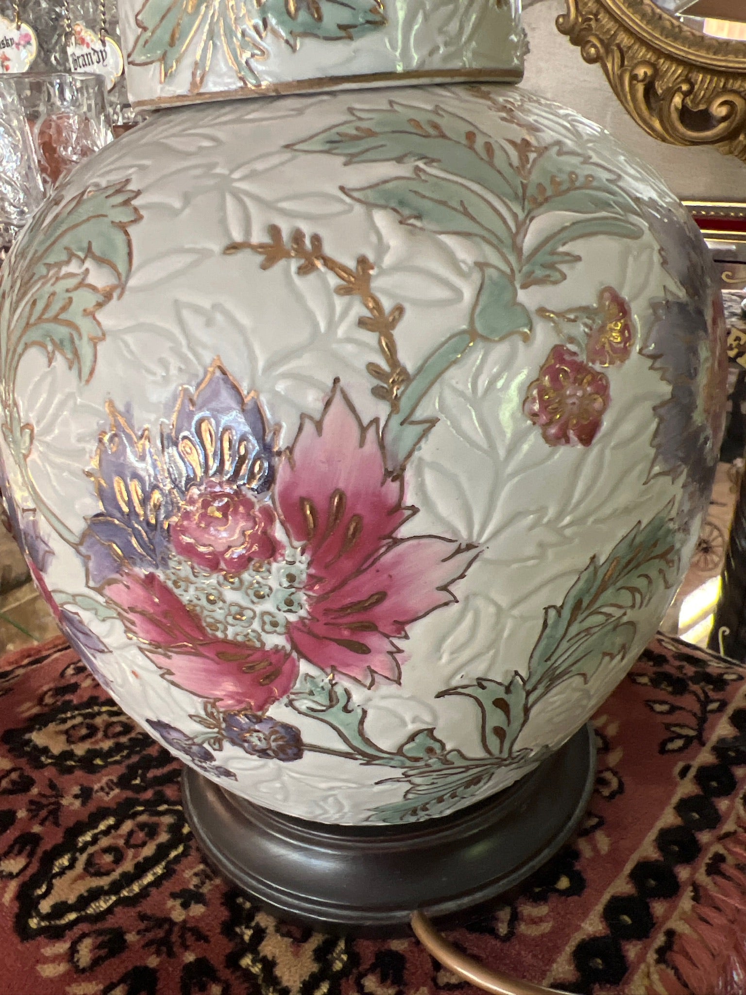 Decorative ceramic table lamp – floral pattern