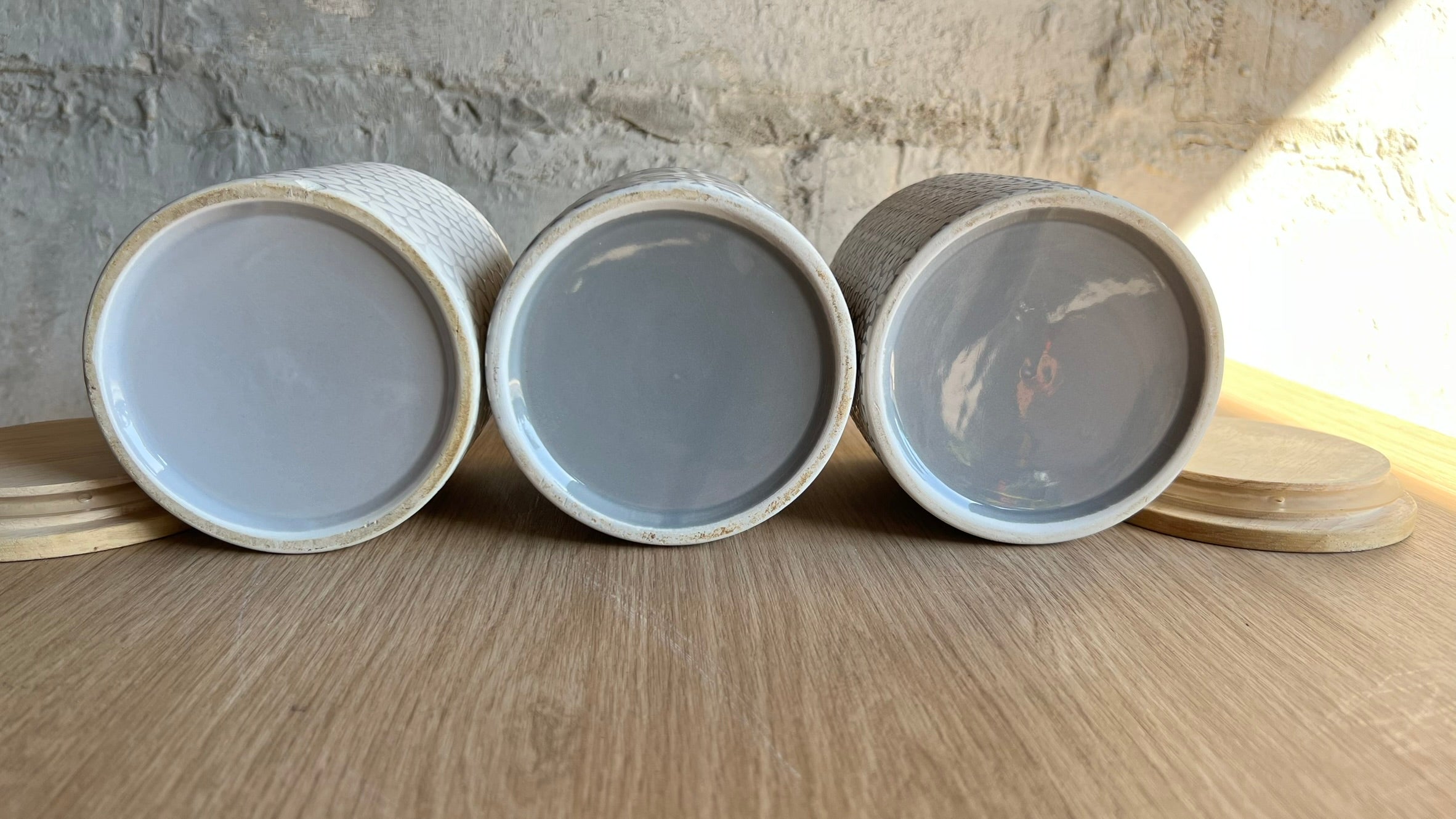 Stylish set of ceramic jars – 3 pcs