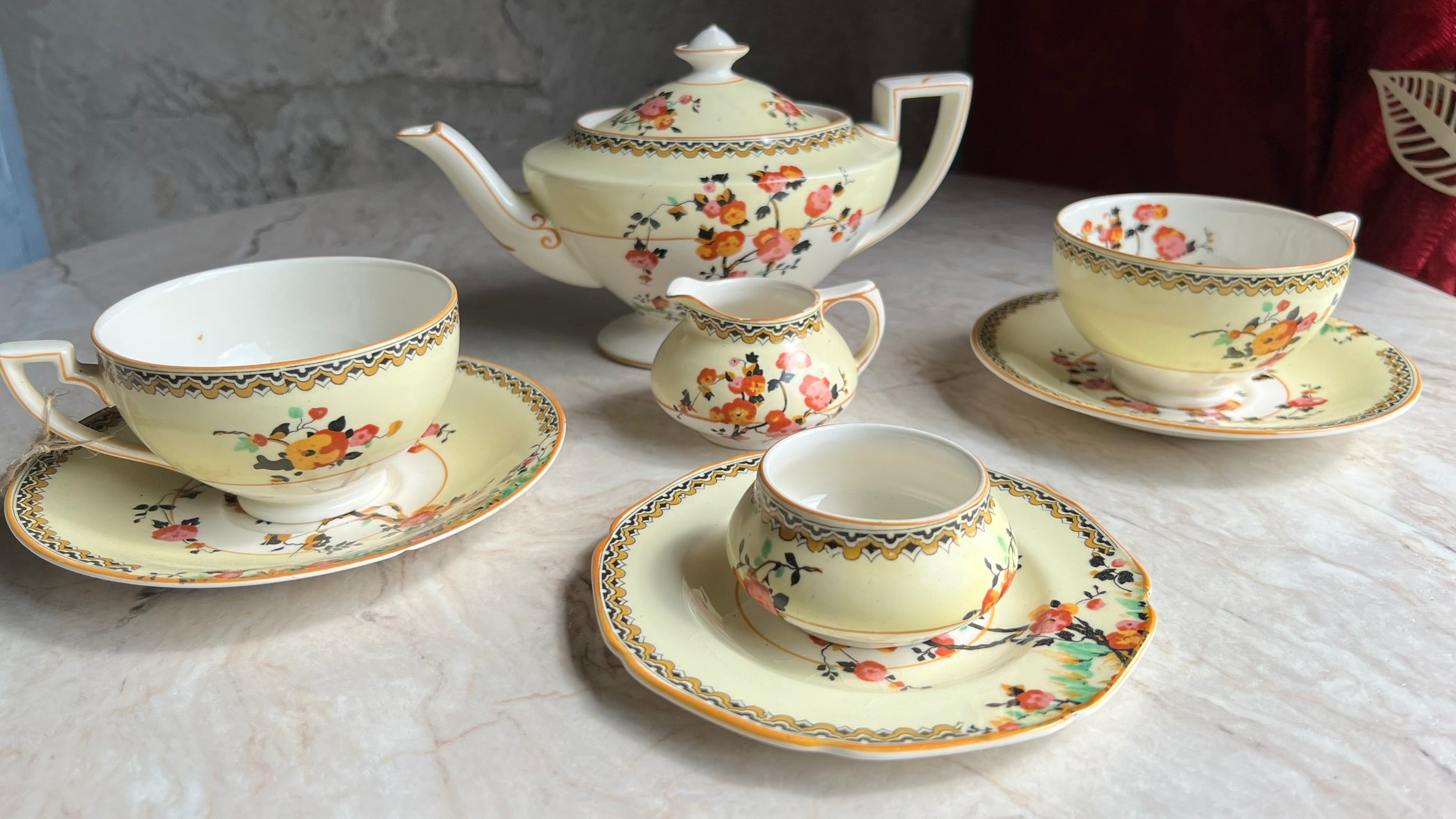 Vintage English tea set – Crown Ducal
