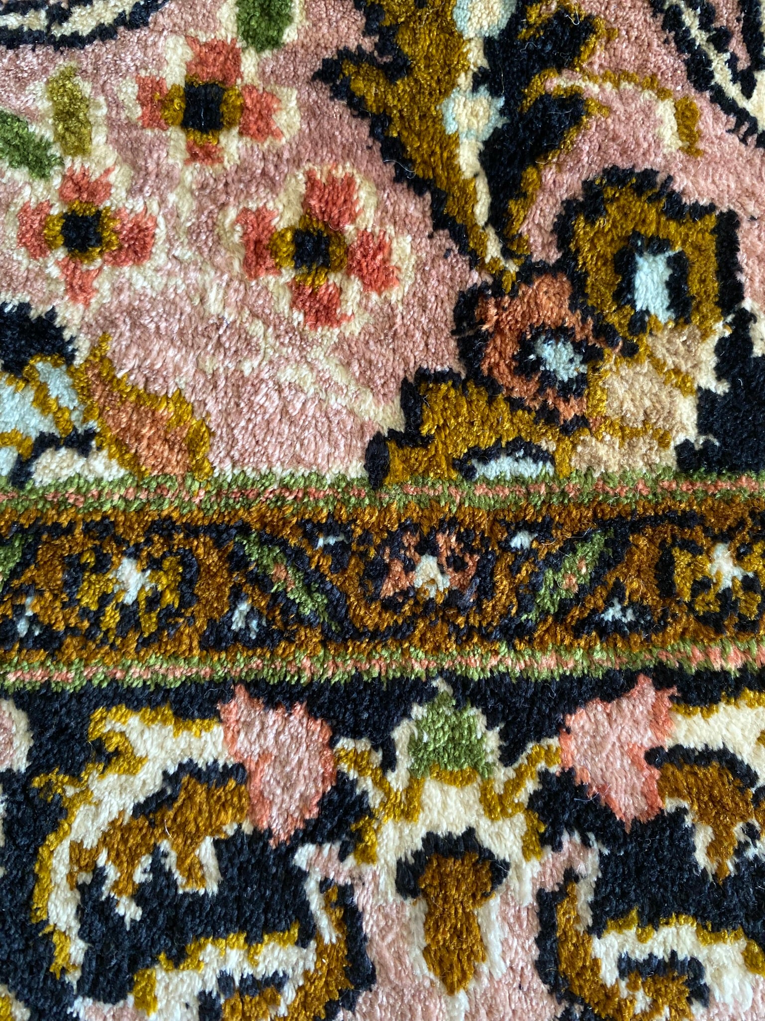 Vintage Kashmiri siidvaip – käsitsisõlmitud idamaine vaip