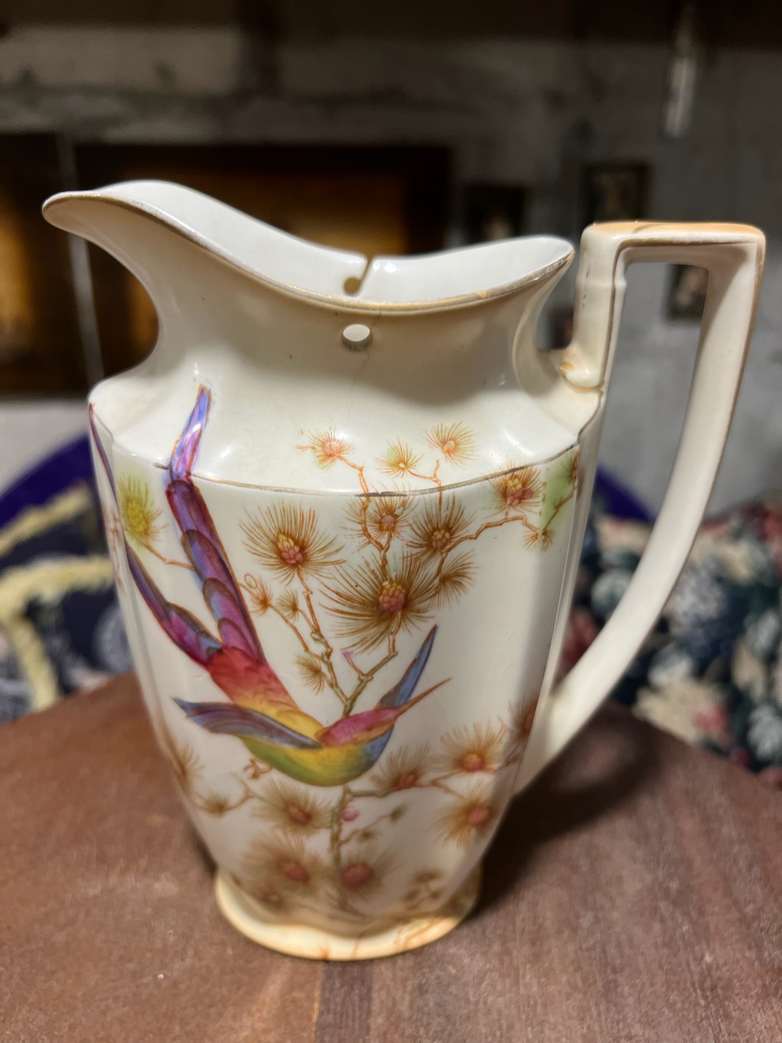 Antique English jug – Crown Ducal