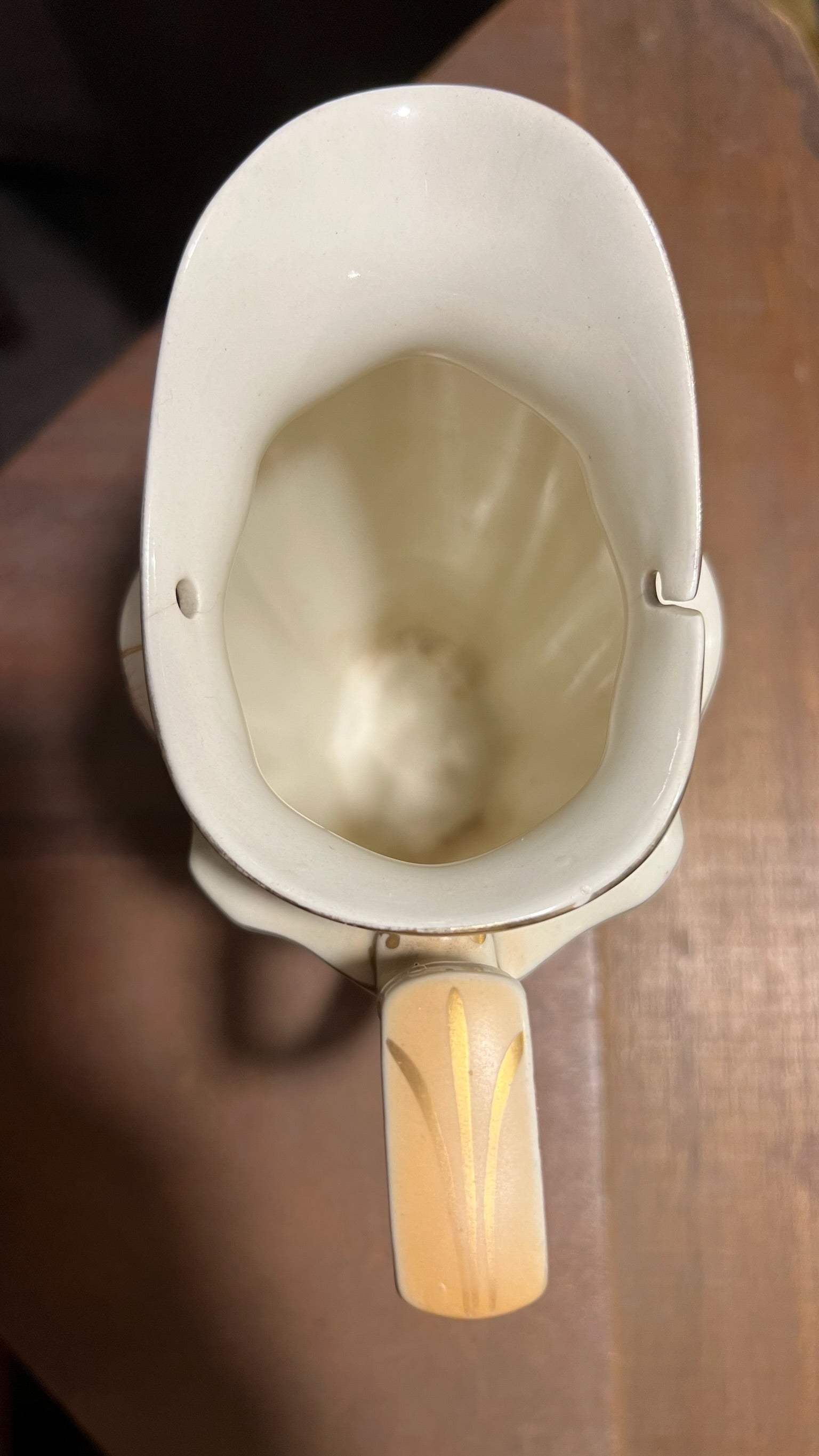 Antique English jug – Crown Ducal