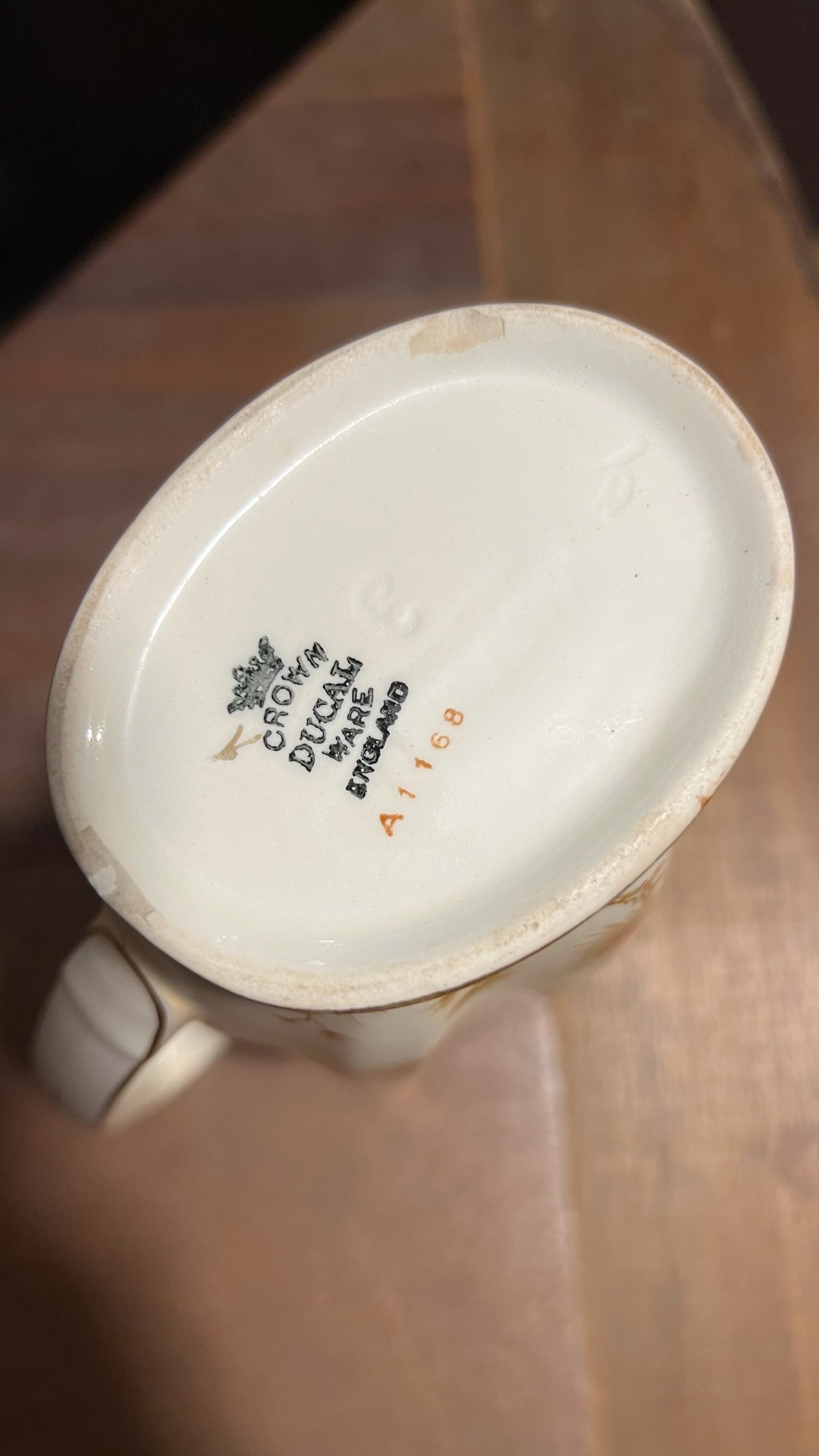 Antique English jug – Crown Ducal