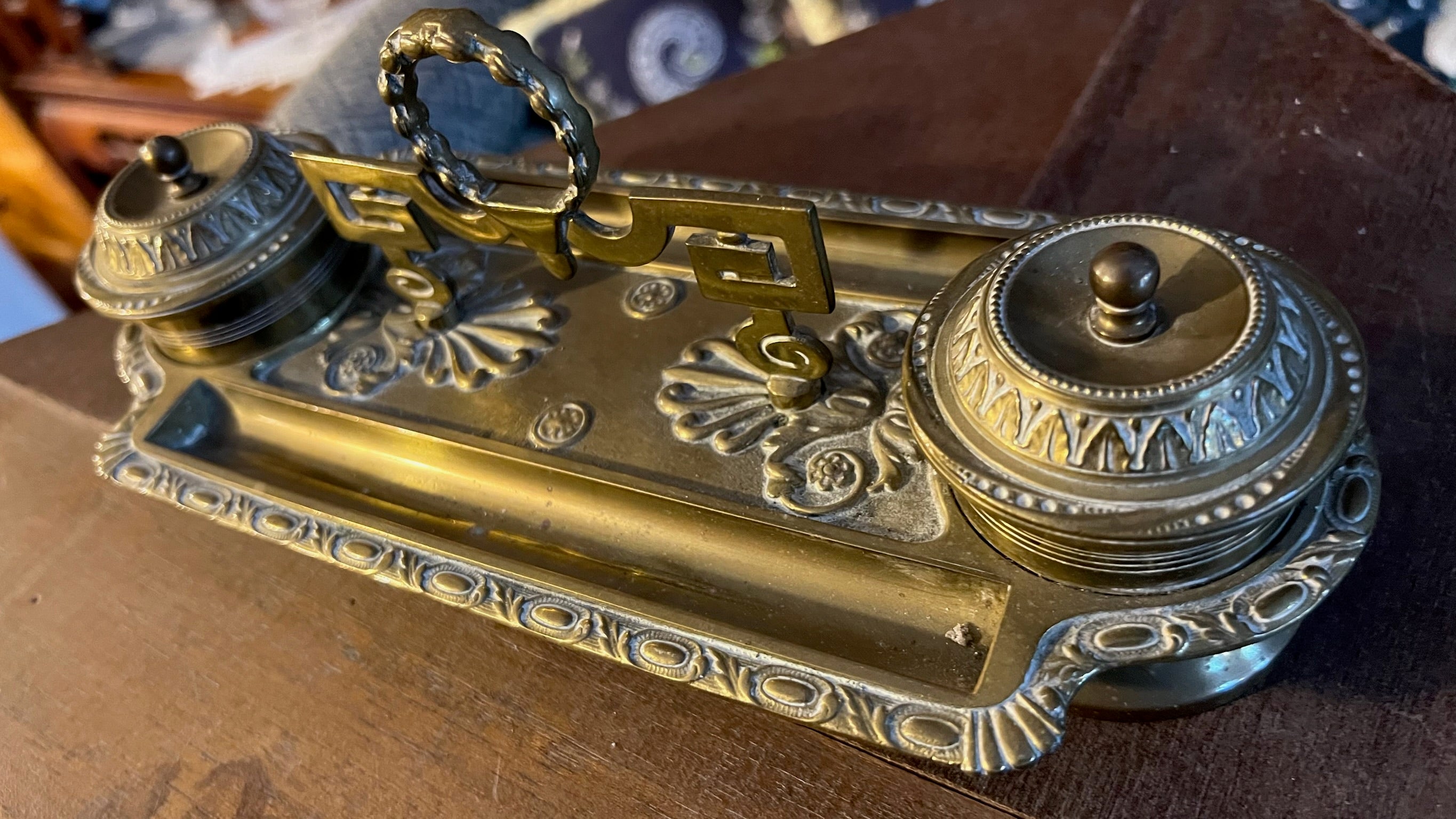 Antique brass double inkpot (c. 1890–1910)