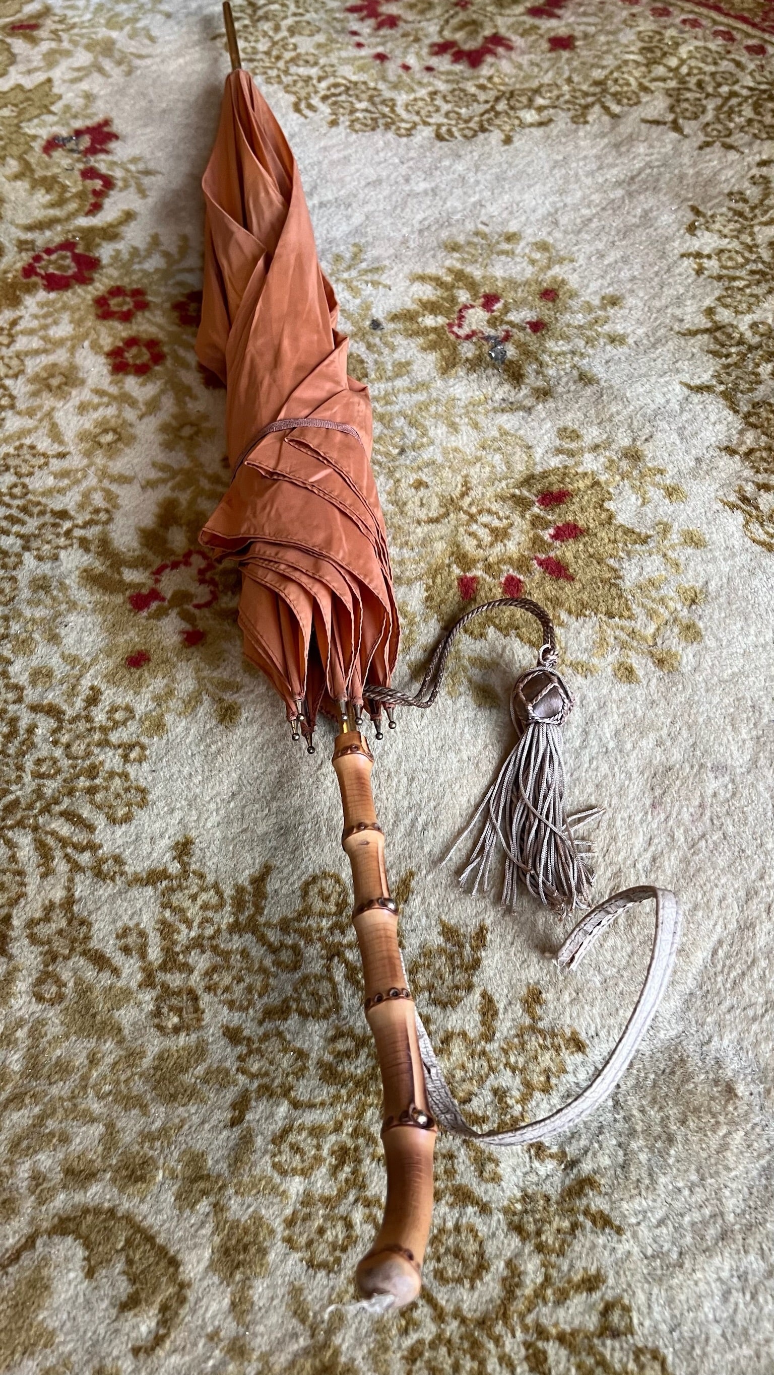 Vintage bamboo handle parasol/umbrella