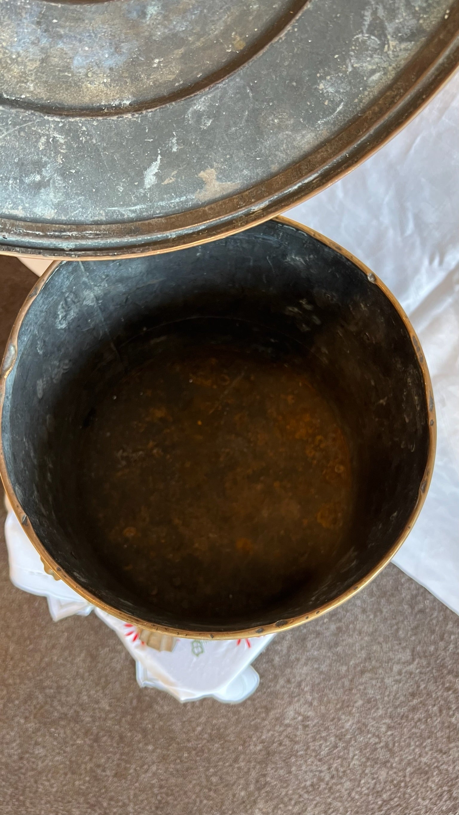 Antique Arts & Crafts copper and brass coal/log box