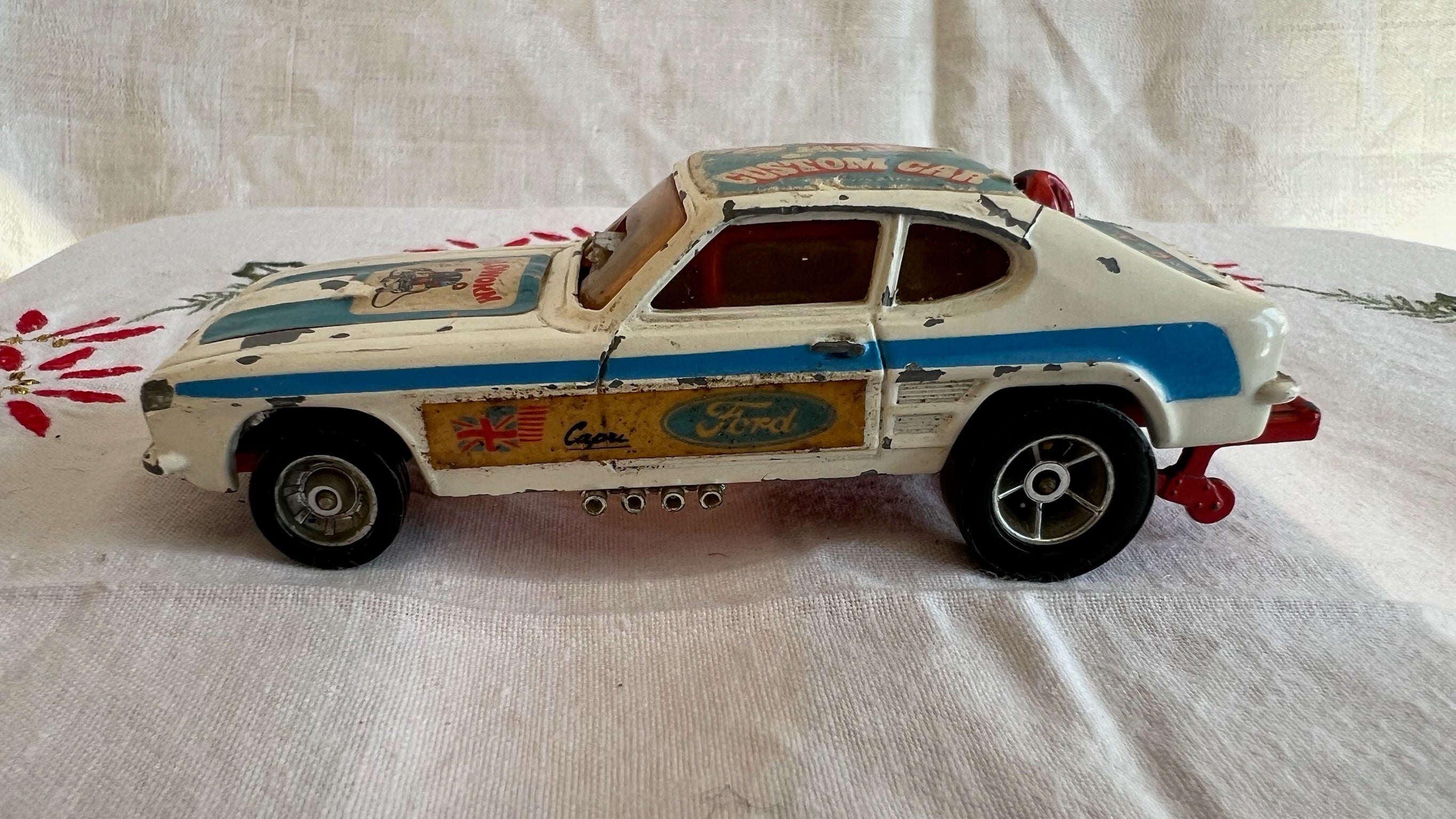 Corgi Toys - Ford Capri “Glowworm” Dragster (#341)
