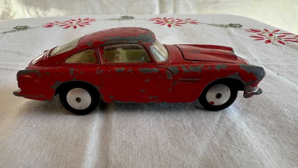 Corgi Toys - Aston Martin DB4 (#218)