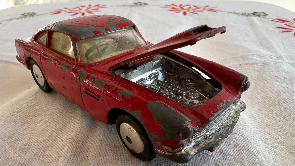 Corgi Toys - Aston Martin DB4 (#218)