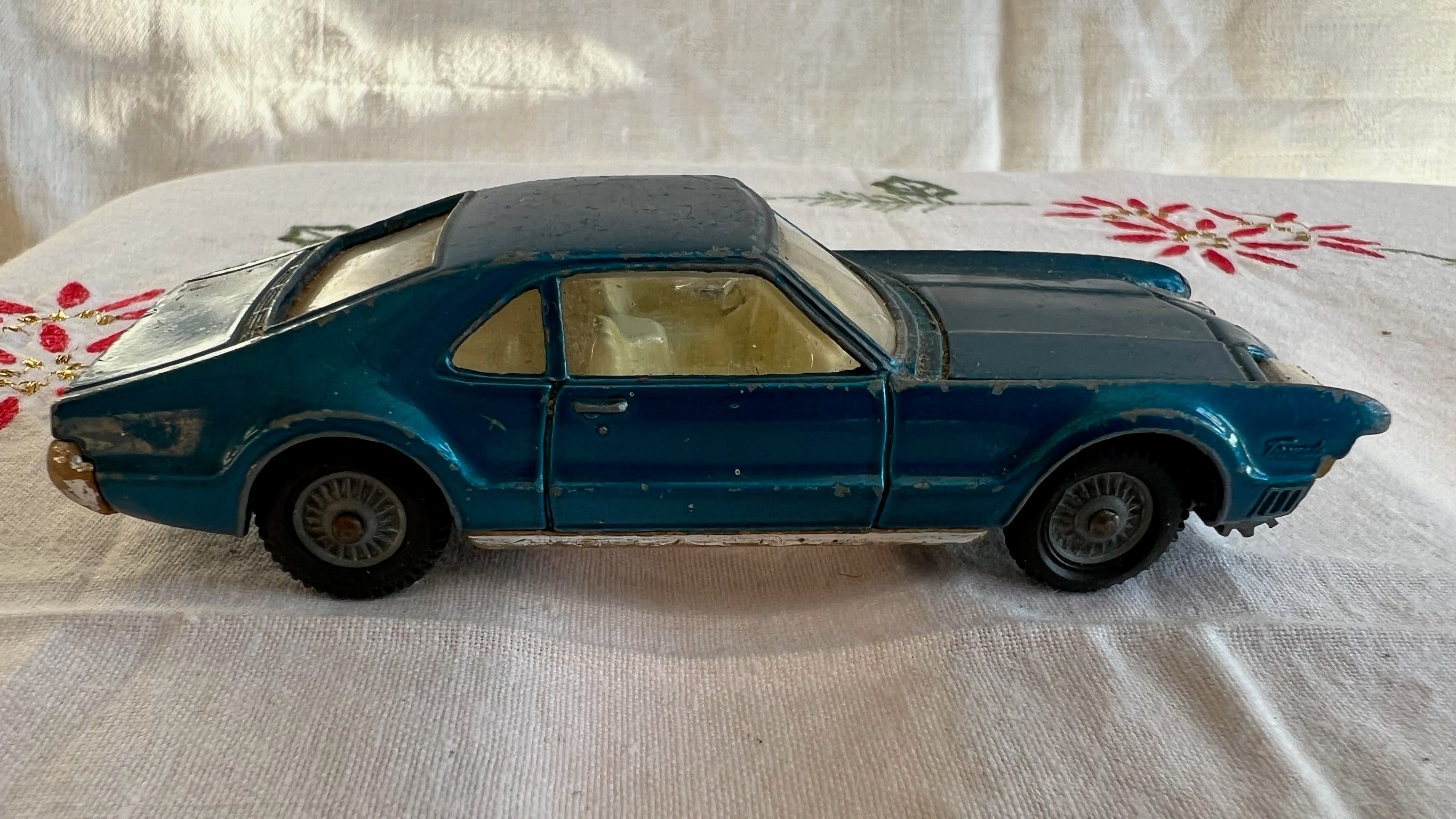 Vintage Corgi Toys Oldsmobile Toronado (#264, 1966-1969)
