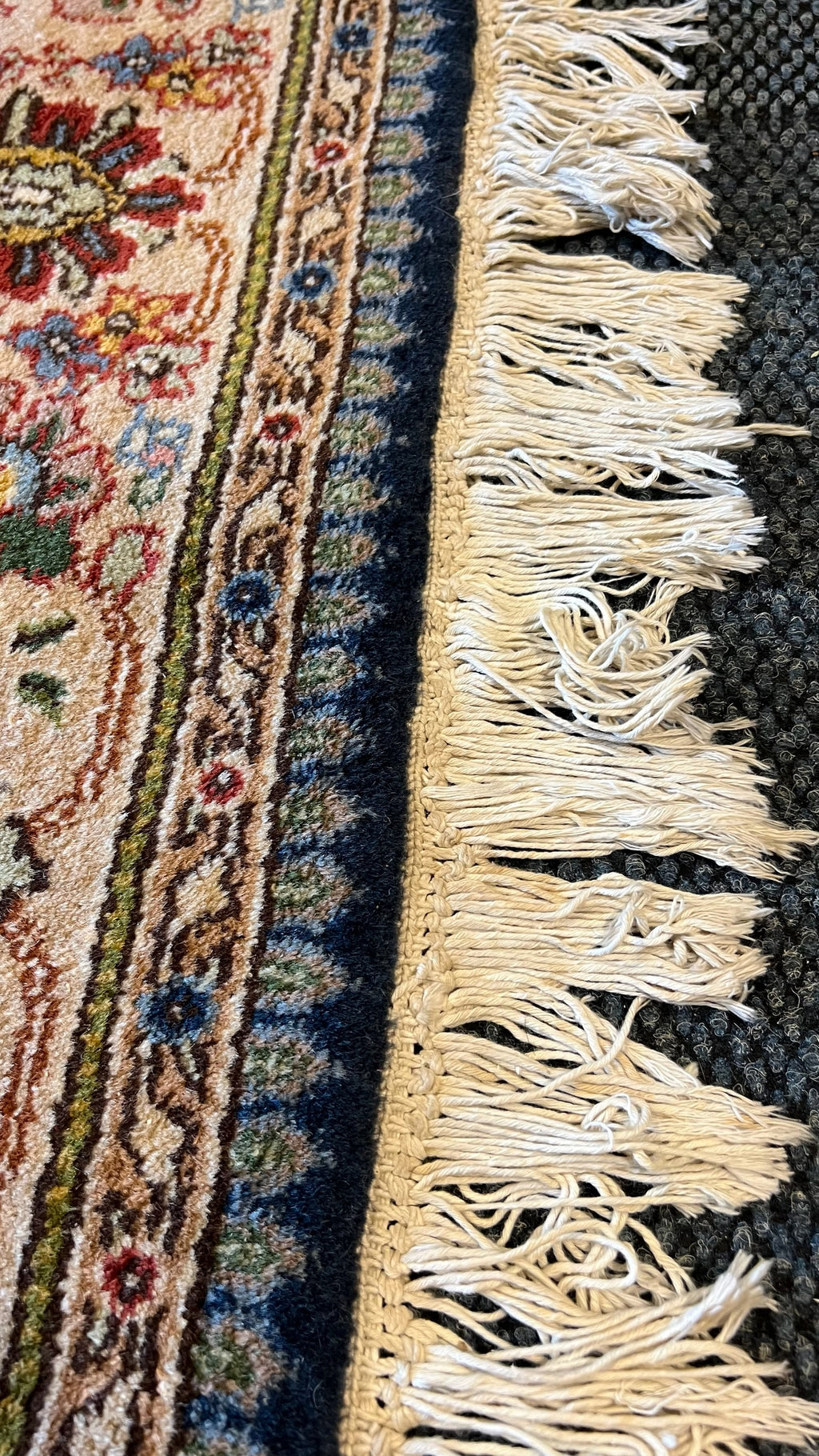 Hand-knotted Tabriz (Tapriz) carpet