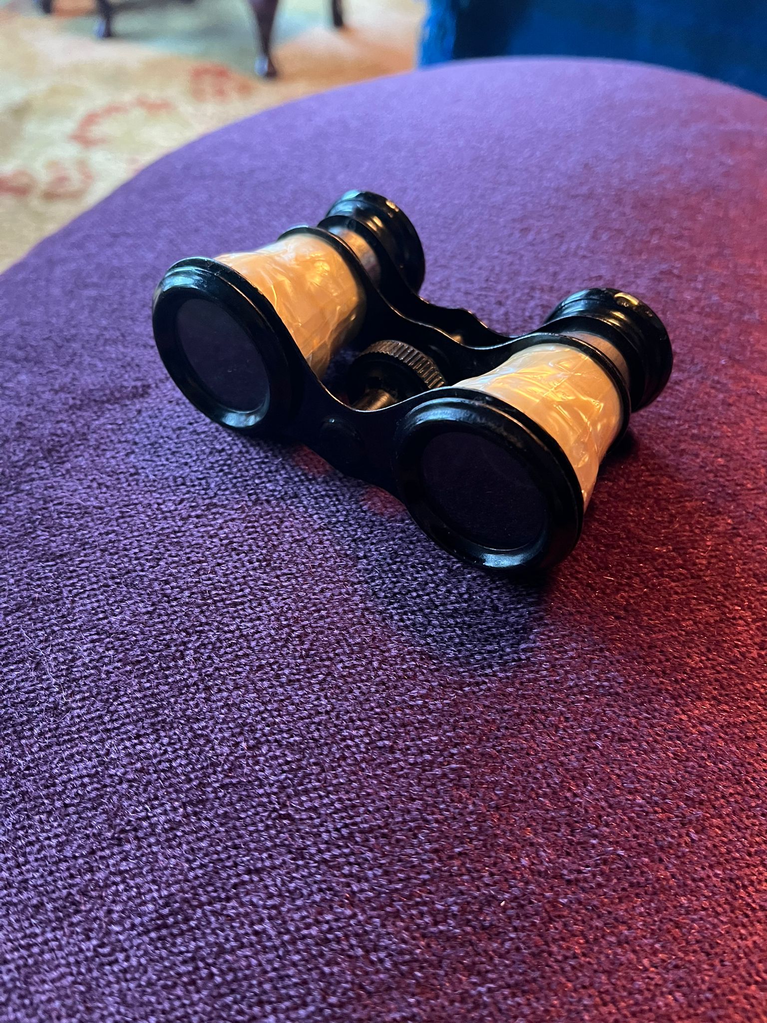 Vintage opera prism – elegant theater binoculars