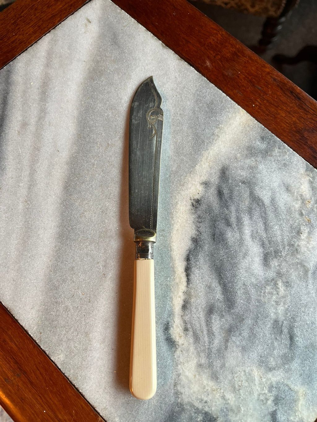 Antique dessert or butter knives (4 pcs)